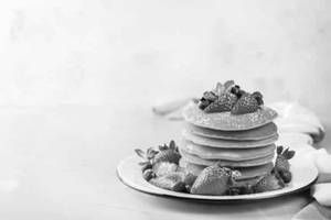 Fresh Strawberry Pancakes