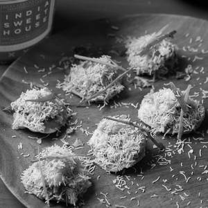 Sev Poori