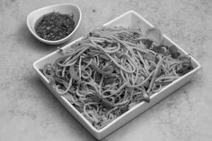 Veg Hakka Noodles