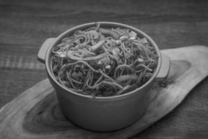 Veg Schzewan Noodles (full)