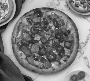 Chicken friesta pizza
