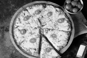 Pesto Margherita Pizza