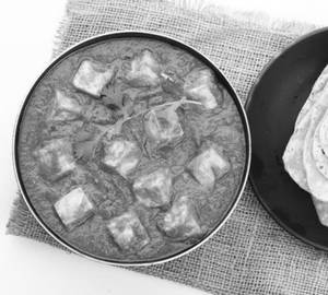 Phulka With Paneer Butter Masala
