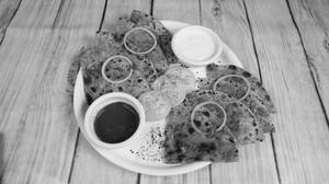 2 Pyaz Paratha With Chutney And Curd