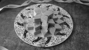 Kaju Kesar Burfi