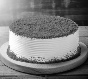 Eggless Red Velvet Fresh Cream Cake