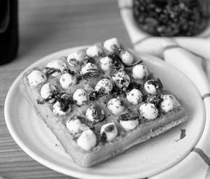 Garlic Creamcheese And Honey Chilli Oil Waffle [1 pc]