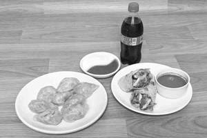 Chicken Shawarma And Chicken Momos Combo