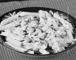 White Sauce Pasta