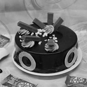 Chocolate Kitkat Cake