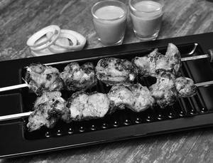 Chicken Tikka (8 Pcs)