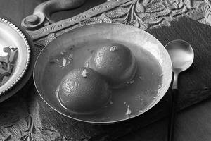 Gulab Jamoon (2pieces)