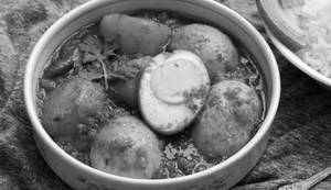 Egg Curry,Potatoes [2Eggs,With Potatoes]