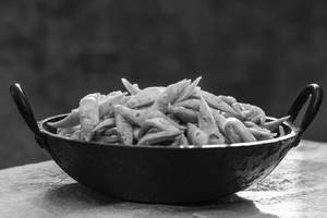 Masala Para (100 Gms)