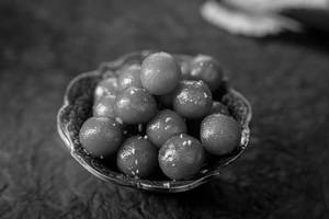 Angoori Gulab Jamun