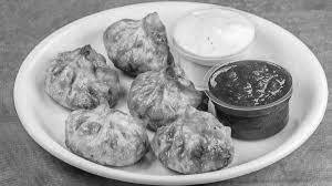 Veg Fried Momos (8 Pieces)