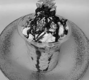 Snickers Milkshake With Ice Cream