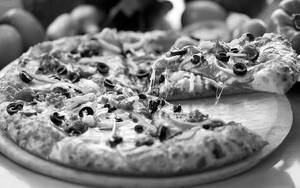 Chicken Delight Pizza