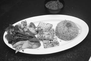 Grilled Peri- Peri Paneer With Parsley Rice & Sautee Vegetables