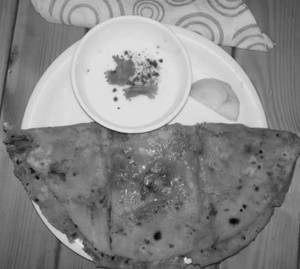 Aloo Paratha With Curd