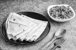 Egg Tadka With 5 Rumali Roti