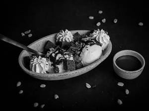 Brownie Therapy Sundae