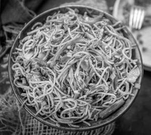 Garlic Ginger Chilli Chowmein