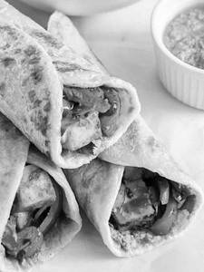 Chatpata Panner Makhni Roll