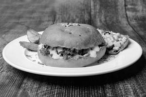 Grilled Beef Ham Burger