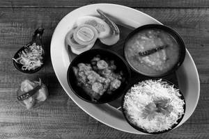 Aloo Matar Paneer Thali