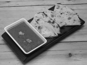 Paneer Naan with Gravy