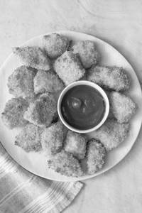 Chicken nuggets 4 pcs