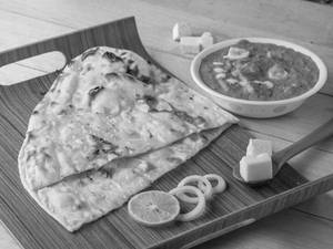 Butter Naan + Paneer Butter Masala