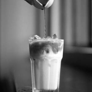 Iced Vanilla Latte