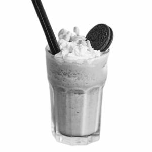 Banana Caramel Oreo Shake