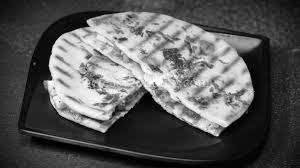 Paneer Stuffed Kulcha