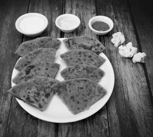 2 Gobi Paratha