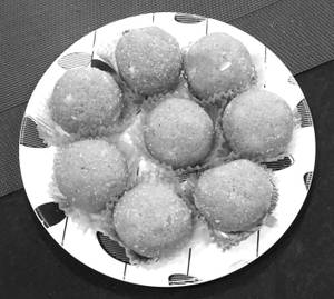 Besan Laddu