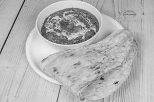 Kadhai Paneer + Naan [2 Pieces]