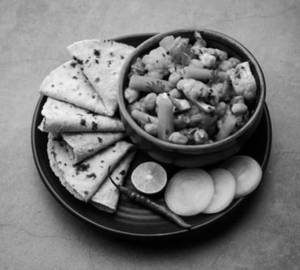 Mix Veg + 4 tawa roti Combo