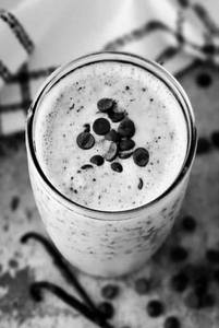 Vanilla & Chips Thick Shake