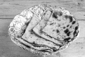 Stuffed Kulcha