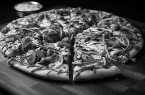Chicken Cheese Pizza