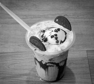 Cold Coffee With Choco Flakes Grand [400 Ml]