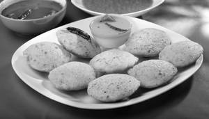 Fried Idli Sambar (2 Pcs)