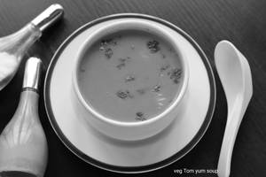 CHICKEN TOM-YUM SOUP