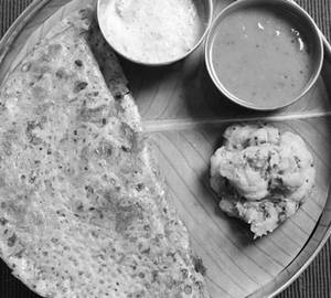 Onion Rava Dosai