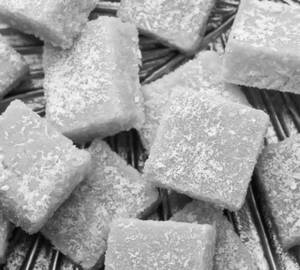 Kesaria Nariyal Barfi