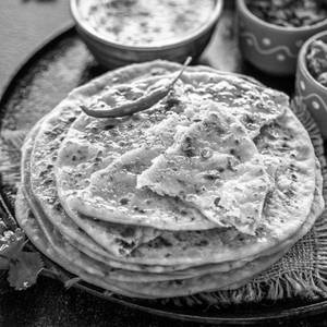 Paneer Pyaaz Parantha