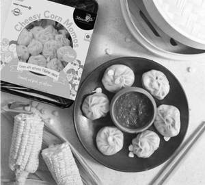 Cheese Corn Oregano Momos (8 Pieces)